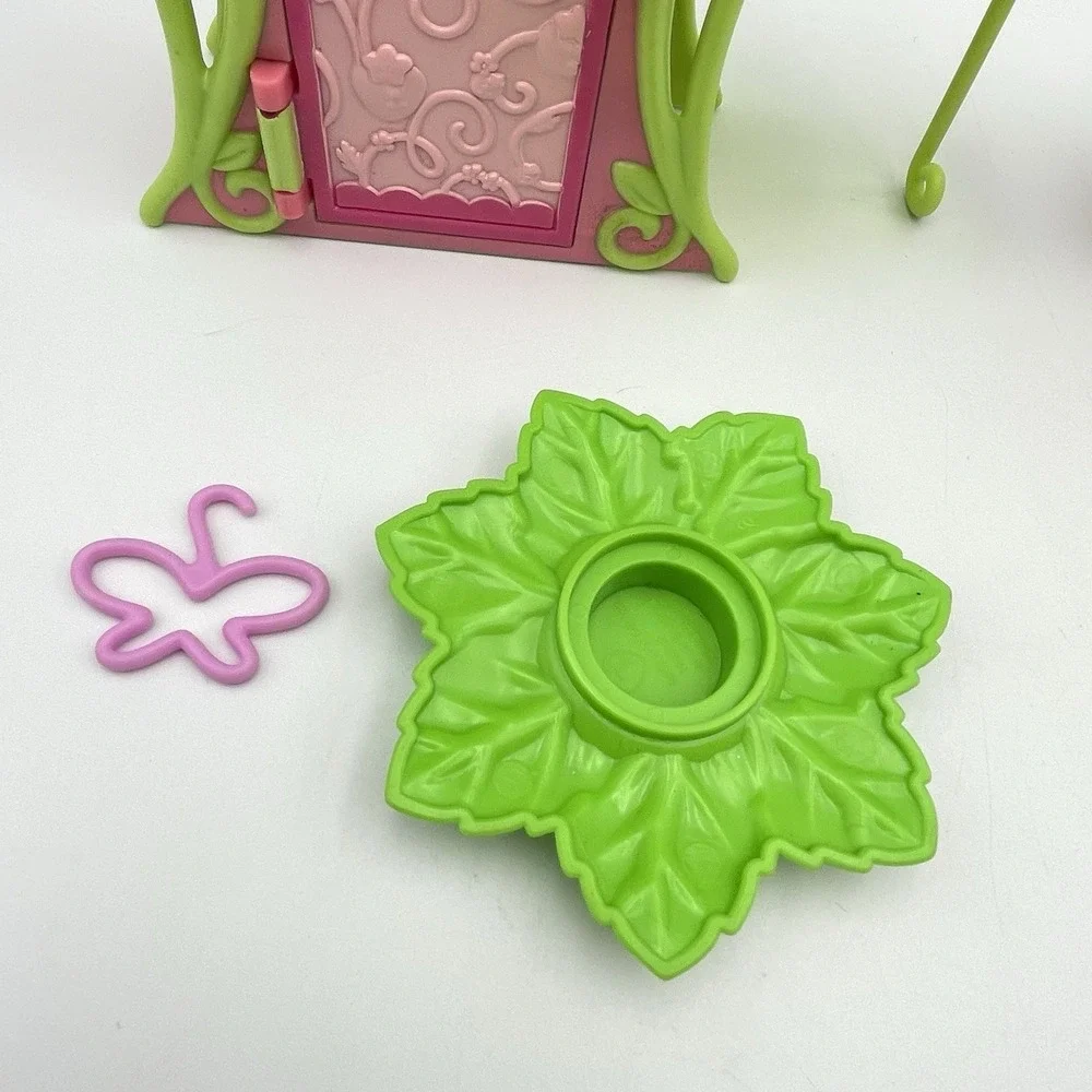 Strawberry Shortcake Hasbro Berry Bitty City Furniture Playset Lot 2009 2010
